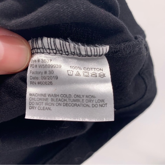 Universal Studios Men in Black Alien Attack “Pug Me” T-Shirt Size Medium - Picture 9 of 9